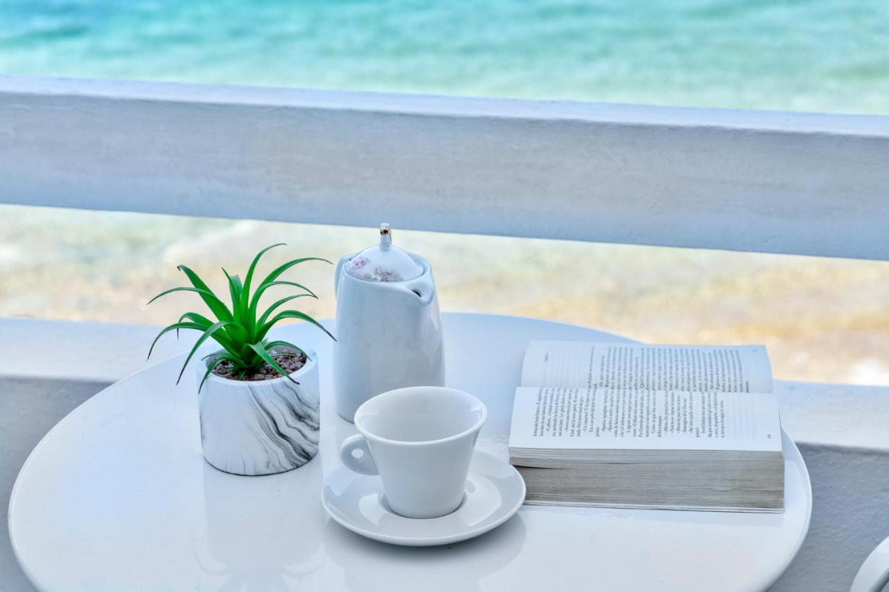 "Di Mare" Hotel & Suites Posidhonia  Bagian luar foto